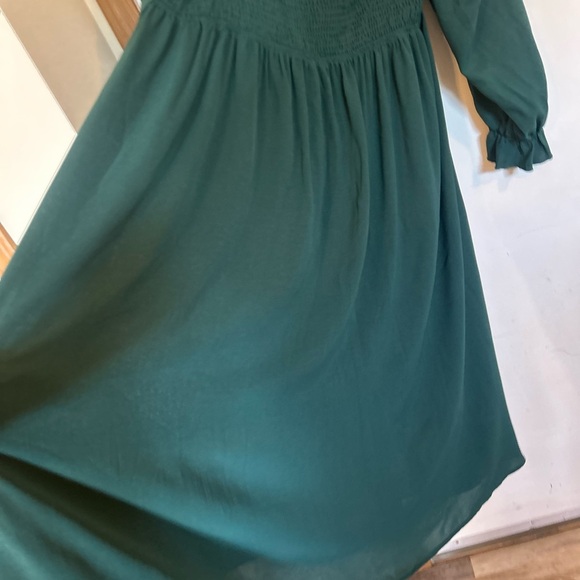 Shesrarr 4XL Smocked Boho Green Long Sleeve Dress - Picture 6 of 11
